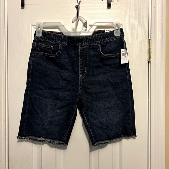 Old Navy Boys👦🏻NWT🏷️KarateSlim AdjustableWaist RawHem Jean Shorts🩳XL (14-16) - Picture 1 of 5